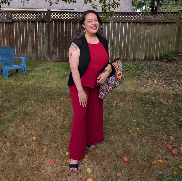 Meet your Posher, Michelle - Picture 3 of 3